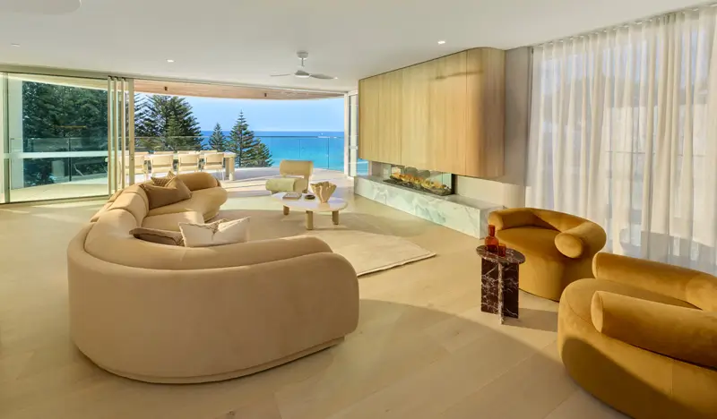 Living/Balcony